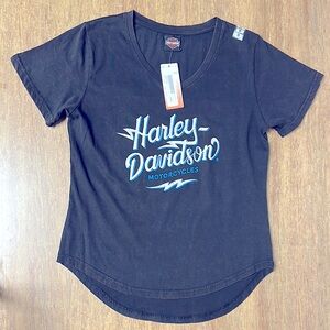 Harley Davidson nwt zip zag v neck logo black blue text Arkansas ss tee top
